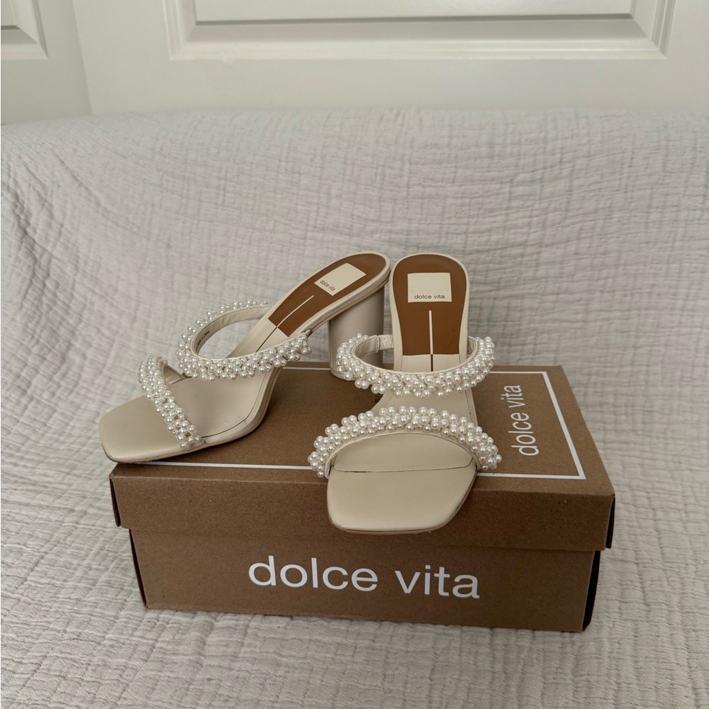 Dolce Vita Noel Vanilla Heels 7.5 Wide Fit